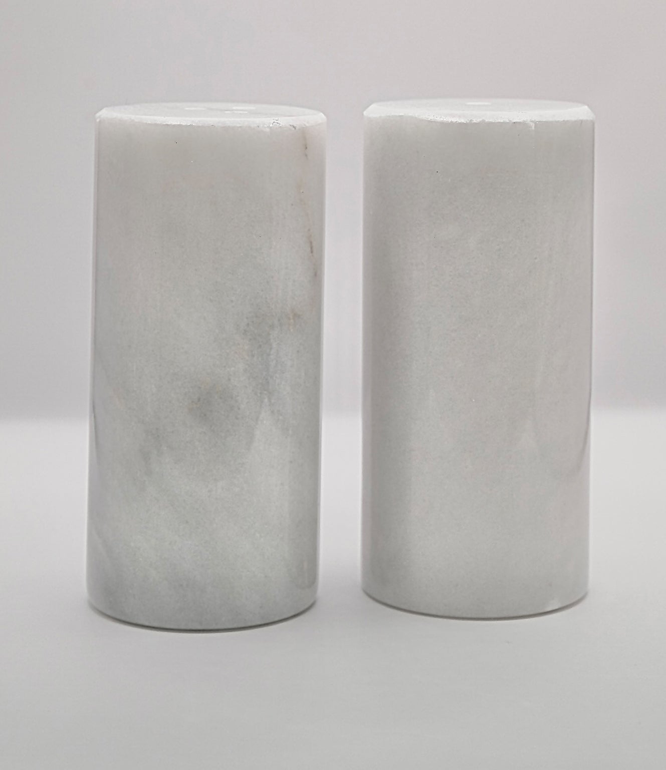 Salt and pepper shaker white